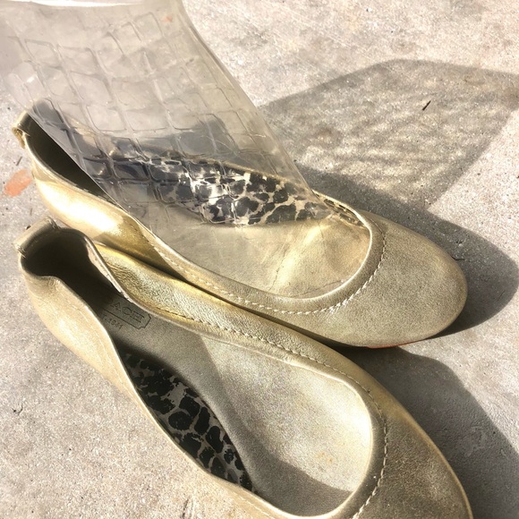 Coach Gold Leather Ballet Flats Size 7 - Picture 2 of 10